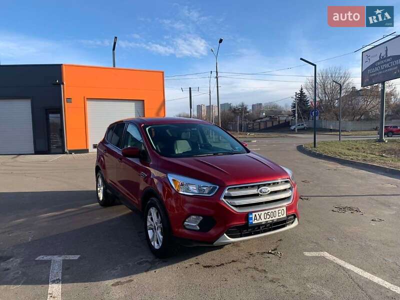 Внедорожник / Кроссовер Ford Escape 2017 в Харькове