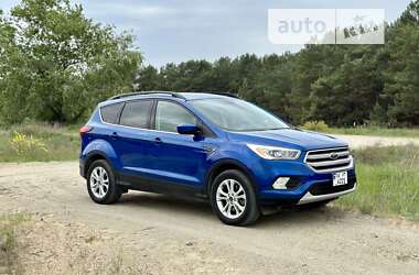 Внедорожник / Кроссовер Ford Escape 2018 в Днепре