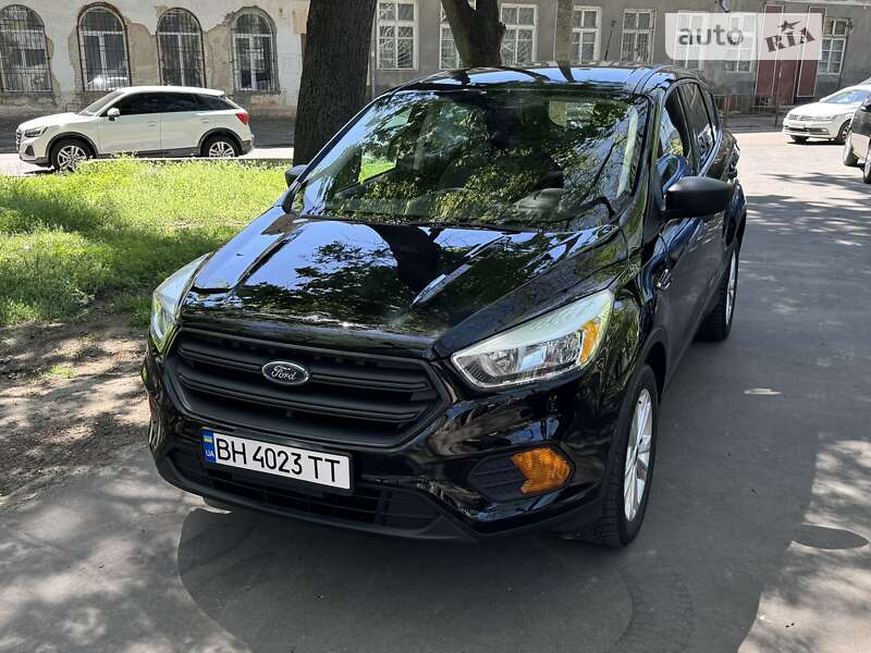 Позашляховик / Кросовер Ford Escape 2017 в Одесі