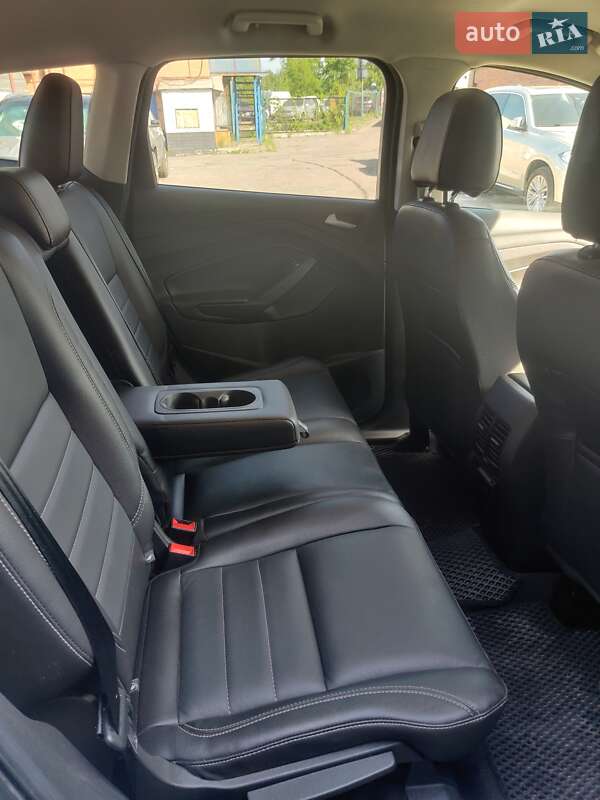 Внедорожник / Кроссовер Ford Escape 2015 в Киеве