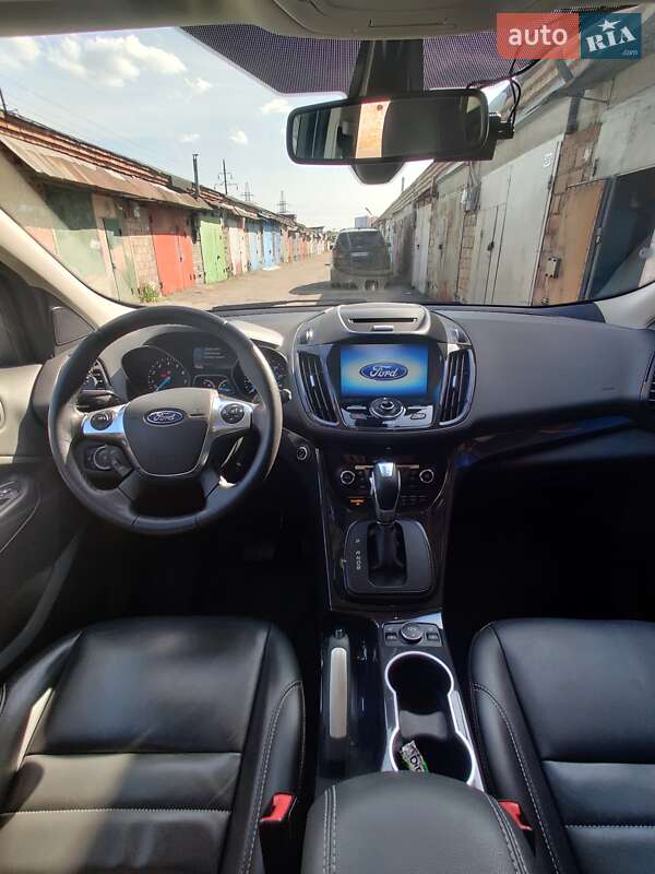 Внедорожник / Кроссовер Ford Escape 2015 в Киеве