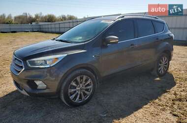 Внедорожник / Кроссовер Ford Escape 2018 в 