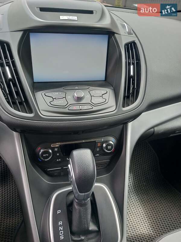 Внедорожник / Кроссовер Ford Escape 2014 в Черкассах