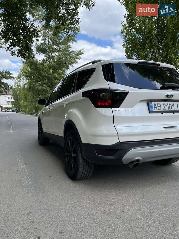 Внедорожник / Кроссовер Ford Escape 2017 в Ладыжине фото 6 Внедорожник / Кроссовер Ford Escape 2017 в Ладыжине