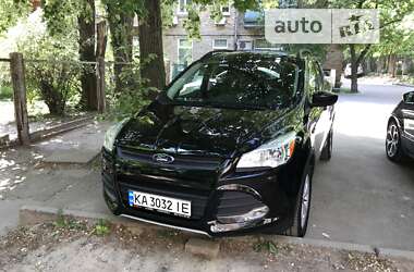 Внедорожник / Кроссовер Ford Escape 2015 в 