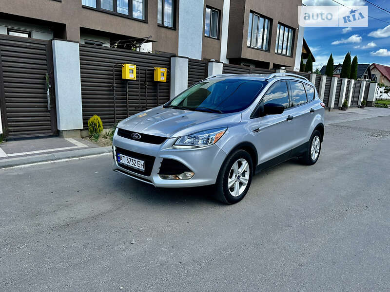 Внедорожник / Кроссовер Ford Escape 2015 в Ивано-Франковске