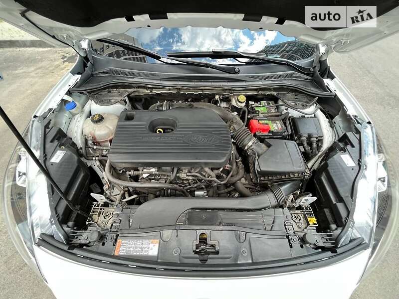 Внедорожник / Кроссовер Ford Escape 2019 в Харькове