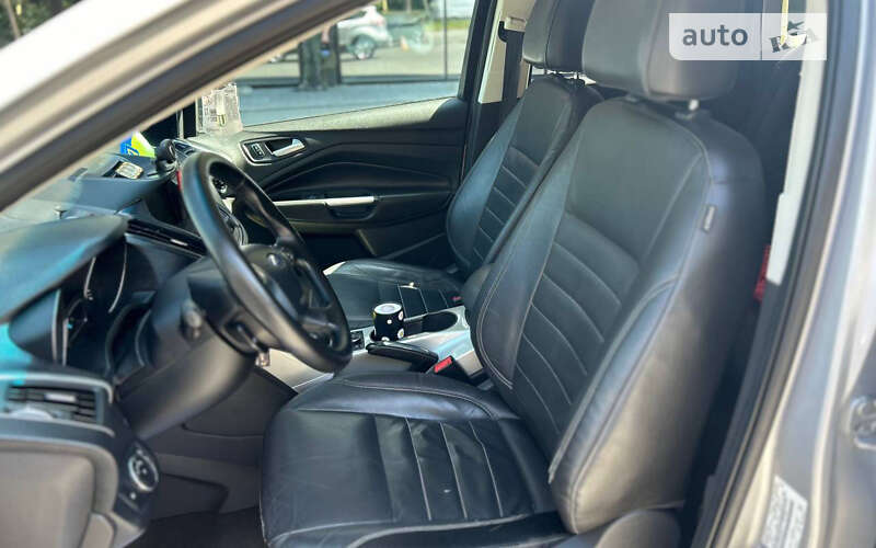 Внедорожник / Кроссовер Ford Escape 2013 в Черновцах