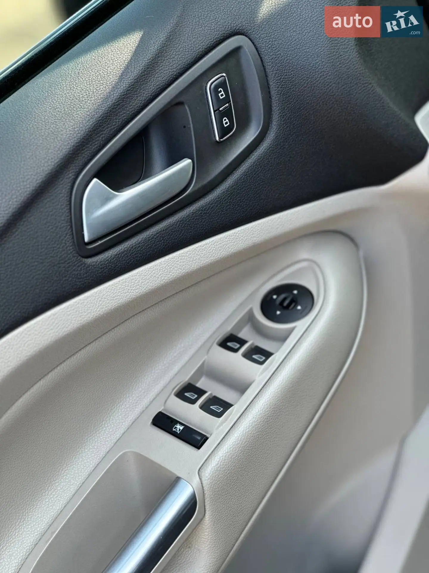 2013 Ford Escape - мініатюра 13