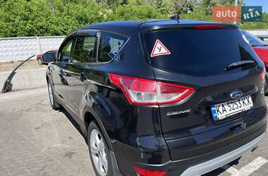 Внедорожник / Кроссовер Ford Escape 2014 в 