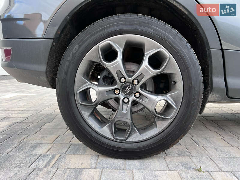 Позашляховик / Кросовер Ford Escape 2016 в Києві