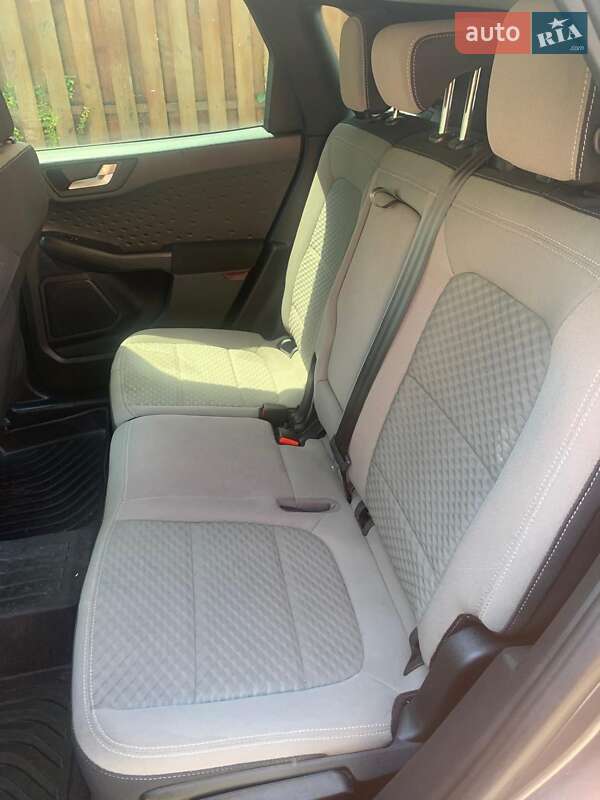 Позашляховик / Кросовер Ford Escape 2020 в Києві