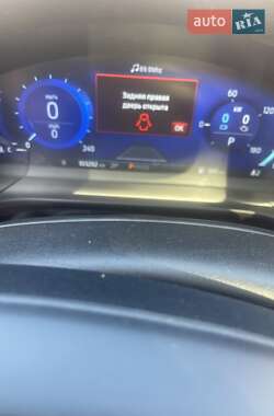 Позашляховик / Кросовер Ford Escape 2020 в Золочеві