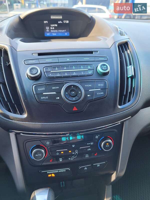 Позашляховик / Кросовер Ford Escape 2016 в Кривому Розі
