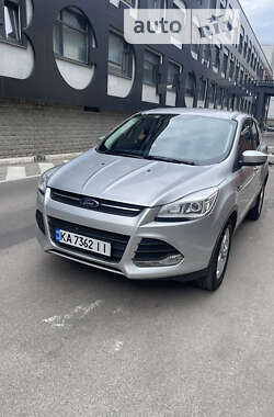 Внедорожник / Кроссовер Ford Escape 2016 в Киеве