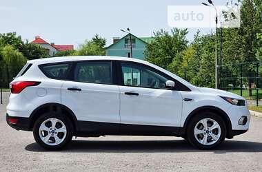 Позашляховик / Кросовер Ford Escape 2019 в Хмельницькому