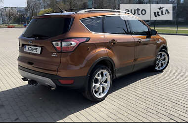 Позашляховик / Кросовер Ford Escape 2017 в Сумах