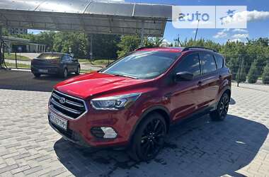 Позашляховик / Кросовер Ford Escape 2019 в Полтаві