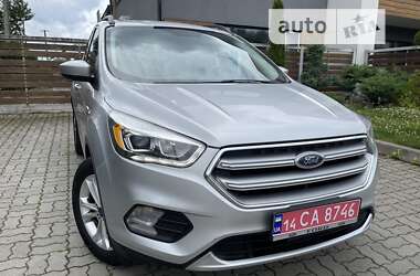 Позашляховик / Кросовер Ford Escape 2017 в Стрию