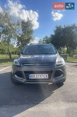 Внедорожник / Кроссовер Ford Escape 2014 в 