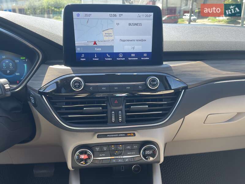 Внедорожник / Кроссовер Ford Escape 2020 в Киеве