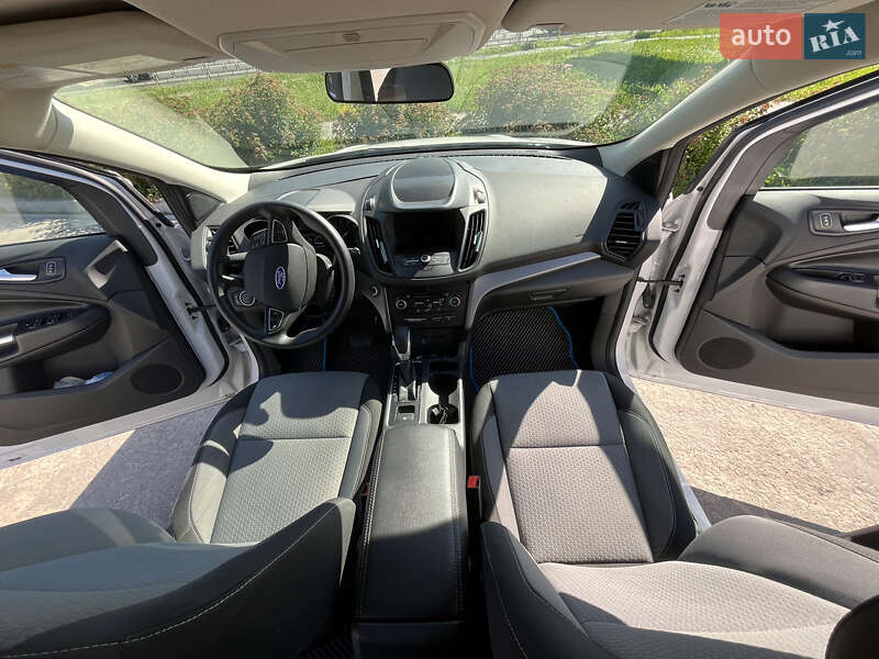 Позашляховик / Кросовер Ford Escape 2019 в Чернігові