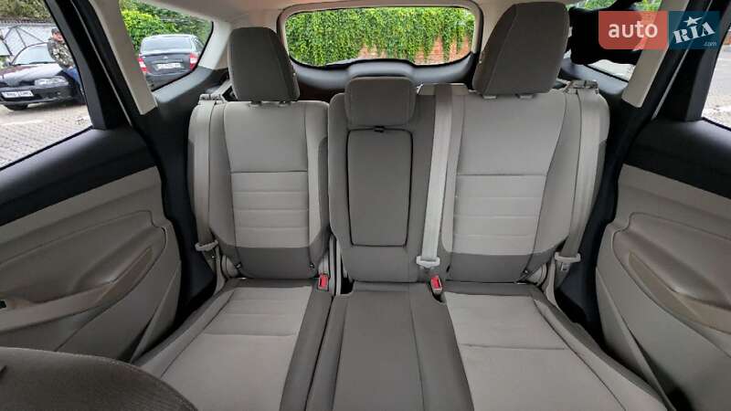 Позашляховик / Кросовер Ford Escape 2013 в Чернівцях