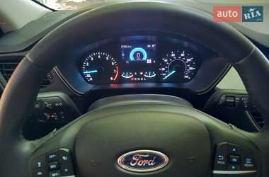 Внедорожник / Кроссовер Ford Escape 2022 в 