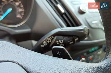 Внедорожник / Кроссовер Ford Escape 2017 в Днепре