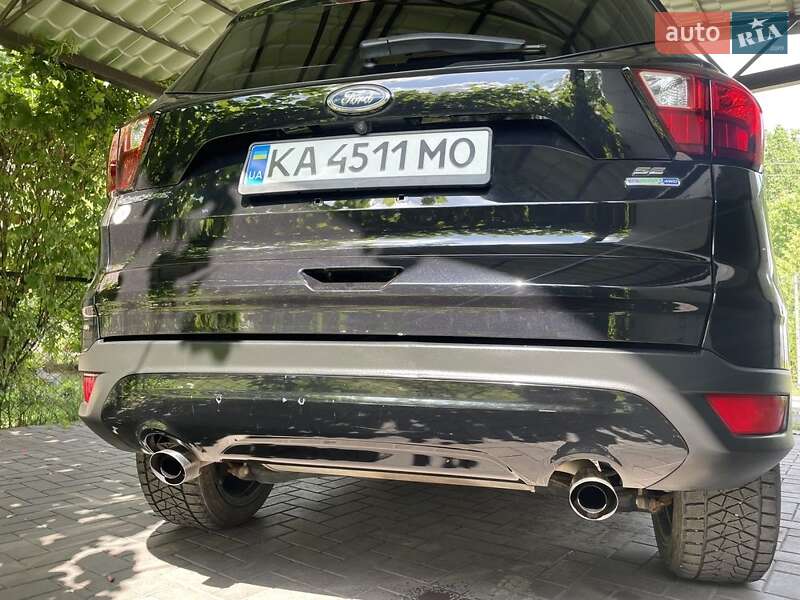 Внедорожник / Кроссовер Ford Escape 2019 в Полонном