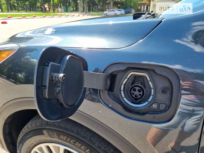 Позашляховик / Кросовер Ford Escape 2022 в Полтаві