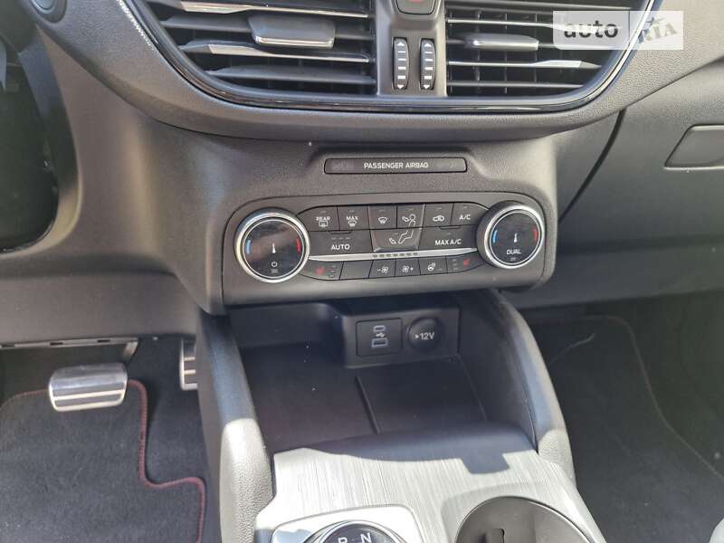 Внедорожник / Кроссовер Ford Escape 2023 в Полтаве