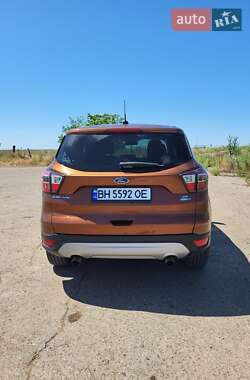 Внедорожник / Кроссовер Ford Escape 2016 в Одессе