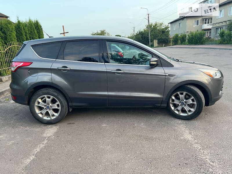 Внедорожник / Кроссовер Ford Escape 2013 в Золочеве