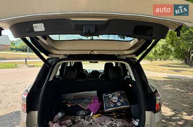 Внедорожник / Кроссовер Ford Escape 2017 в 