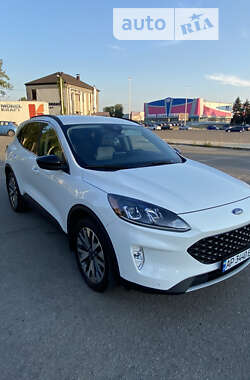 Внедорожник / Кроссовер Ford Escape 2020 в 