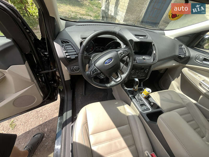 Внедорожник / Кроссовер Ford Escape 2017 в Васильковке