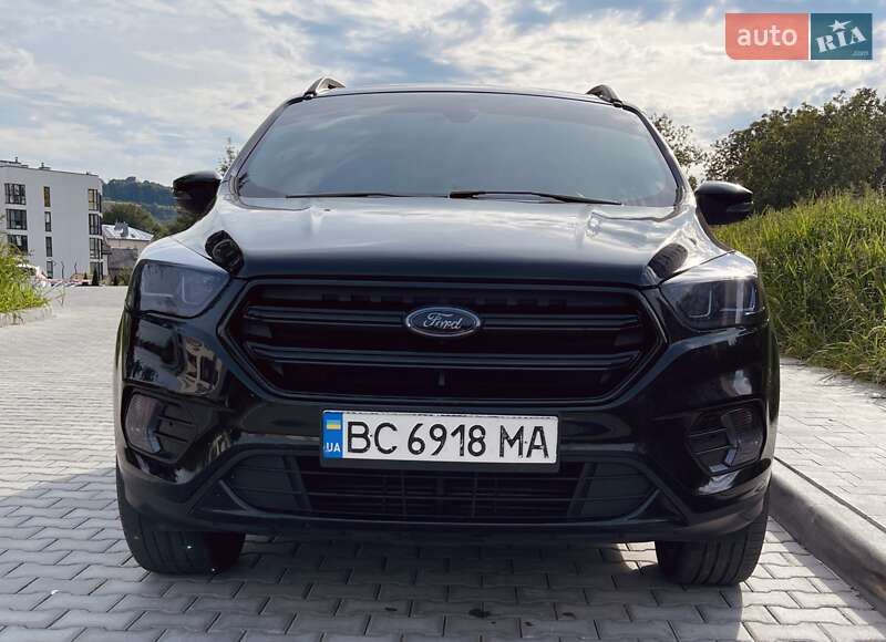 Внедорожник / Кроссовер Ford Escape 2017 в Львове