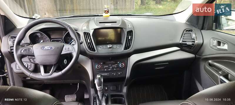 Внедорожник / Кроссовер Ford Escape 2017 в Черновцах