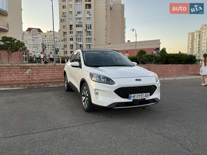 Внедорожник / Кроссовер Ford Escape 2020 в Николаеве