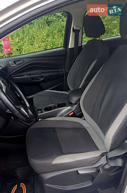 Внедорожник / Кроссовер Ford Escape 2014 в 