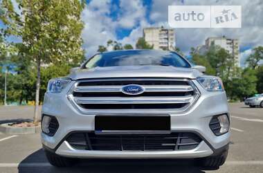 Внедорожник / Кроссовер Ford Escape 2019 в Киеве