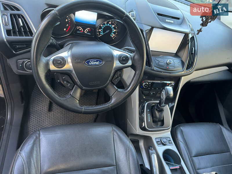 Внедорожник / Кроссовер Ford Escape 2013 в Черкассах