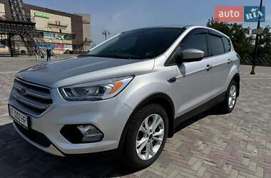 Внедорожник / Кроссовер Ford Escape 2016 в 