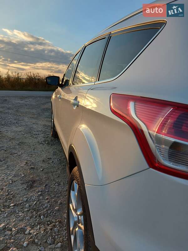 Внедорожник / Кроссовер Ford Escape 2013 в Обухове