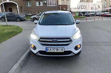 Позашляховик / Кросовер Ford Escape 2017 в Києві