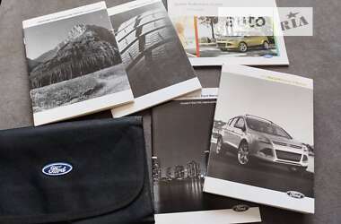 Внедорожник / Кроссовер Ford Escape 2013 в 