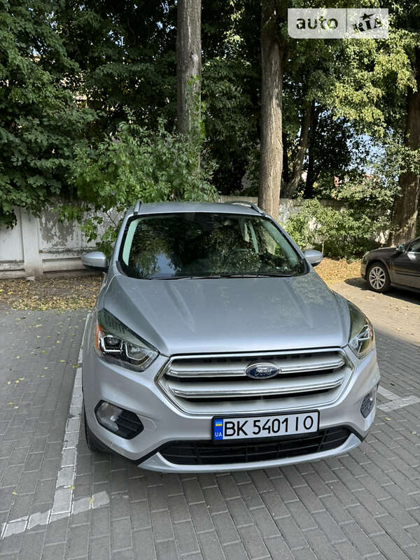 Внедорожник / Кроссовер Ford Escape 2018 в Ровно фото 3 Внедорожник / Кроссовер Ford Escape 2018 в Ровно