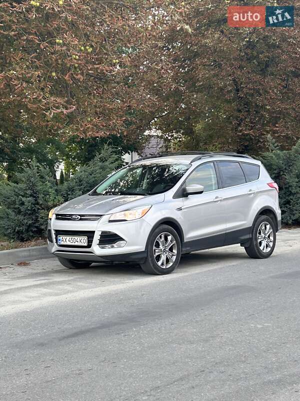 Позашляховик / Кросовер Ford Escape 2015 в Львові