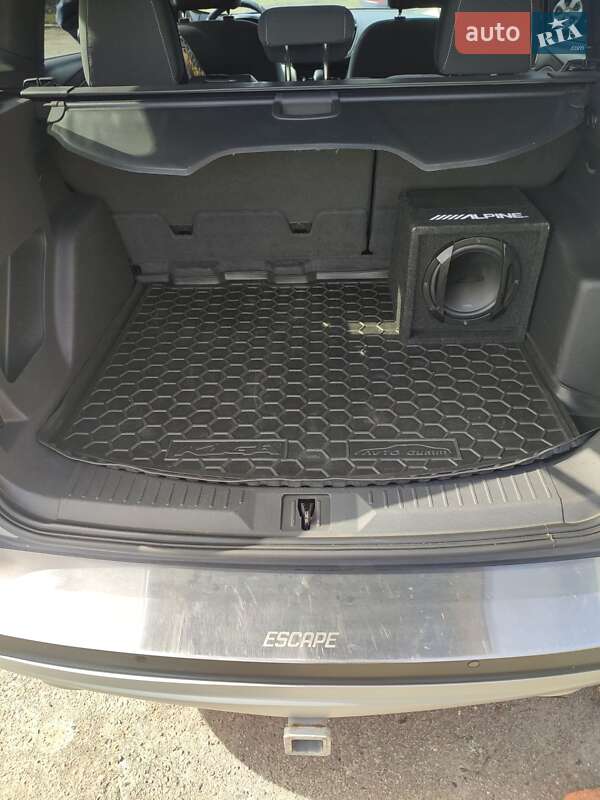 Внедорожник / Кроссовер Ford Escape 2015 в Полтаве фото 24 Внедорожник / Кроссовер Ford Escape 2015 в Полтаве